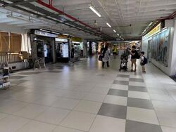 Boon Lay Shopping Centre (D22), Retail #613724271